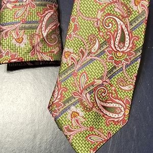 Tie set